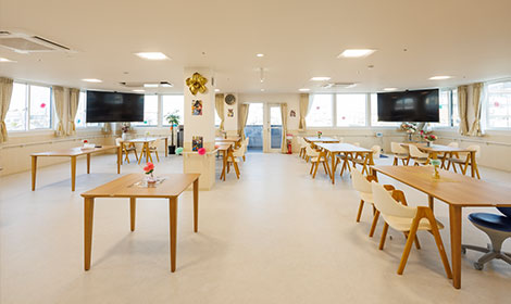 スイートガーデン柏原法善寺駅前の食事・フリースペース