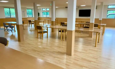 スイートガーデン千里山の内観